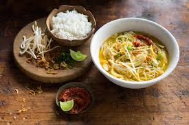 Its name comes from king ranch, one of the largest ranches in the united states, although the actual history of the dish is unknown and there is no direct connection between the dish and the ranch. Chicken Noodle Soup Soto Ayam Recipe Sbs Food