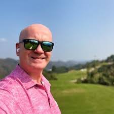 Keith Wilkes's Instagram, Twitter & Facebook