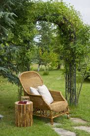 Quirky Garden Ideas For Summer 2019 Dream Of Home Backyard Seating Area Backyard Seating Outdoor Wicker Furniture