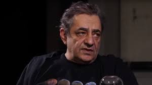 Για να είσαι πάντα μπροστά, ακολούθησε τον κόσμο του fthis.gr: H Ainigmatikh Anarthsh Kafetzopoyloy Gia Poion Kanei Logo Gia Aytogkol Apo Ta Apodythria