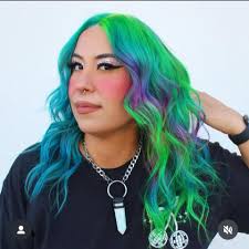 Me (right) and my crew failed to get Bolly's contact details