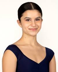 Macholah, Escuela de Danza