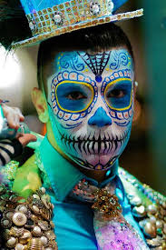Ideas for all kinds of stunning día de los muertos themed pumpkins can be found here. Pin By Mexican Connexion On Day Of The Dead Day Of The Dead Sugar Skull Makeup Dia De Los Muertos