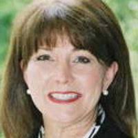 Elaine Erwin's Instagram, Twitter & Facebook