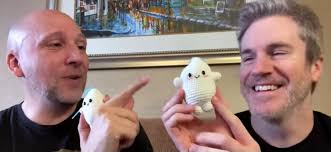 I'll send the pattern to whoever answers 🌻 YES 🌻  https://bit.ly/Free-Crochet-Pattern