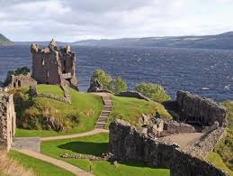 Loch ness is a terrific little series, featuring a small scottish village facing a monster, and it's not the mythical one in the lake. Loch Ness Schottland Informationen Visit Britain