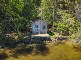 Playgrounds opposite the south entrance to algonquin park. Algonquin Lakeside Cabin Guesthouses For Rent In Algonquin Park Ontario Canada