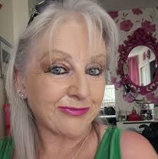 Young Melksham chef releases debut cookbook A young chef from Melksham has  released his debut cookbook, which will raise money for children living  with heart conditions. Fifteen-year-old William Watter's book, Will's Whizzy