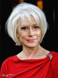 Ou un sand hair qui intègrera subtilement les cheveux gris ou blancs et les. 11 Meilleures Idees Sur Coupe Cheveux Blancs En 2021 Coupe Cheveux Blancs Cheveux Cheveux Blancs