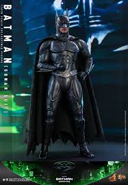Batman forever (warner bros., 1995) is the third feature film in the burton/schumacher series of films based on the dc comics character batman. Batman Val Kilmer Batman Forever Amazing Collectibles