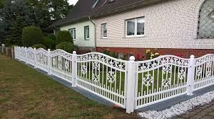 Http Www Gtzaun De Bildergalerie Schmiedezaeune Bilder Aussengelander Modernes Zaun Design Moderne Hausentwurfe