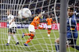 Het imposante balbezitspel van het team van joachim löw van een paar jaar geleden is ingeruild voor een soort countervoetbal uit vroegere jaren. Nederland Verslaat Duitsland Op Z N Duits En Speelt Finale Nations League Max Vandaag