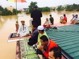 Peristiwa banjir besar di kelantan tahun 2014. Video Banjir Kuning 2014 Tragedi Bencana Besar Jejaskan Ratusan Ribu Orang Satu Ketika Dahulu