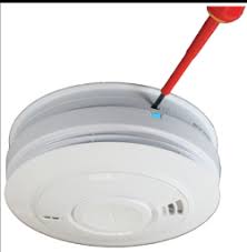 The red light flashes all the time in most smoke detectors but much less frequently (usually once every minute or two) to confirm that the battery/power supply is ok. House Coding Smartlink Radiolink And Radiolink Products Aico