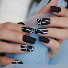 Uñas postizas negras uñas negras largas uñas negras mate uñas acrilicas blancas diseños de. Nails Tendencia Agosto 2019 By Queen 11 11