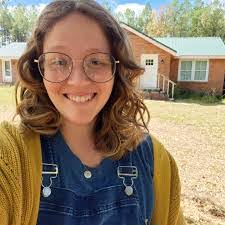 Jean Claxton's Instagram, Twitter & Facebook