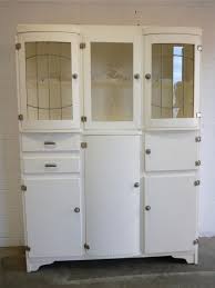 perfect vintage kitchenette