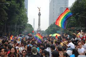 No obstante, el comité orgullo y. 10 Cosas Esenciales Para La Marcha Lgbt Presencial Homosensual