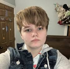 We're thrilled to welcome Ava Street to our Bobcat family! 💚 This Vinton  County resident is studying computer technology at #OHIOChillicothe. Meet  Ava and other new students at ohio.edu/chillicothe/2024-student-spotlights  🎉 #OfficialBobcat #ForeverOHIO