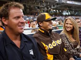 Padres' former top prospect Tate won't report to minor league camp