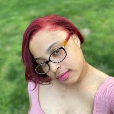 ジョン・シナがWWEスピナーベルトを導入し、彼が「みんなのためにレスリングを台無しにする」と主張した後、WWEはベルトについて否定的なコメントを引き出した🤣🤣  実はベルトが本当に好きだった、どうでもいい🤷 ♂️