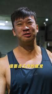 我只是想好好吃飯, #日常 #結婚 #吃飯, 上衣&褲子 @verve.tw 折扣碼：vvmike, 鞋子 @vivobarefoottaiwan  折扣碼：vivomike, 益生菌 @inseedtw 折扣碼： mike1