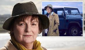 Vera's Brenda Blethyn details change to detective's beloved Land Rover fans  wouldn't spot