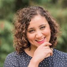 Laura Roland's Instagram, Twitter & Facebook