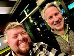 Ken Jansen's Instagram, Twitter & Facebook