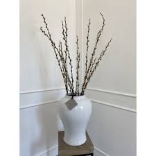 This stunning plain white jar is the perfect decoration for any number of neutral rooms. Westminster Large White Ginger Jar Vases Ginger Jars From Cp Lighting Interiors Uk