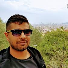 In April I had a designer to measure up for anew kitchen, unfortunately my  old one was in a bad state, some units away from the wall. The designer  offered to help