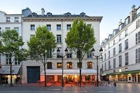 Place Du Marche Saint Honore A Deux Pas Du Lion D Or Louvre Hotel Residence 5 Rue De La Sourdiere 75001 Paris Cocktails Bar Paris Sortir A Paris
