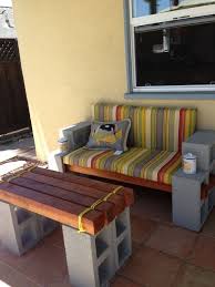 Mas Ideas Para Decorar Con Poco Dinero Decoracion De Interiores Y Exteriores Estiloydeco Muebles De Bloques De Hormigon Muebles De Exterior Decoracion De Interiores