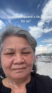 #oldpeople #clueless #beach #MINDORDERING #help