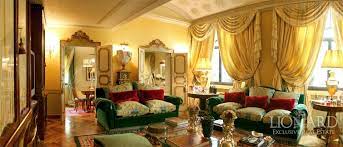 Il comfort e la privacy dei nostri appartamenti di lusso a firenze, senza rinunciare ai servizi esclusivi del nostro hotel lungarno, giusto accanto. Immobile Di Prestigio Nel Cuore Di Firenze Lionard