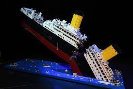 Saat titanic menabrak gunung es, ia berada di kabinnya. Titanic Diprediksi Tenggelam Bukan Karena Menabrak Gunung Es Republika Online