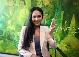 Miss mexico was crowned miss universe on sunday in florida, after fellow contestant miss myanmar used her stage time to draw attention to the bloody … read more on scmp.com. I Will Do Everything I Can Miss Grand Myanmar Seeks Refuge In Thailand Phukettimes