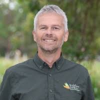 100+ perfiles de «Hosking»