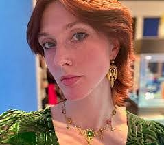 Lisa Dingus's Instagram, Twitter & Facebook