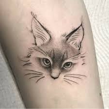 With Dexters Face Tattoo Tiere Katzchentattoo Katzentattoos