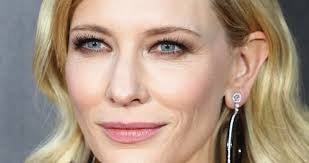 Cate Blanchett bebeğiyle görüntülendi