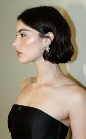 Hairstylist for short hair wedding styles?