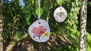 Maybe you would like to learn more about one of these? Bastelideen Mit Getrockneten Blumen Betzold Blog