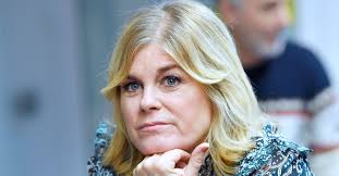 Последние твиты от pernilla wahlgren (@pernillawahlgr1). Pernilla Wahlgrens Sorg Barnen Vande Sig Emot Mig Elle