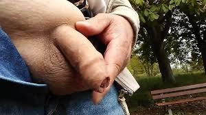 Exhibe Ma Petite Bite Sur Lieux De Drague: Gay Porn