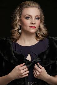 Annie Gill's Instagram, Twitter & Facebook