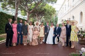 Prinzessin Stephanie Ruhrende Worte Uber Sohn Louis Zivil Hochzeits Kleider Andrea Casiraghi Royale Hochzeiten