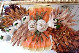 Bildergebnis Fur Kalte Platten Dekorieren Fischplatten Anrichten Fischplatte Essen Dekorationen