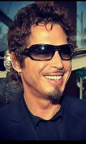 Everybody have a great Saturday evening... Great picture of Chris ❣️❣️❣️