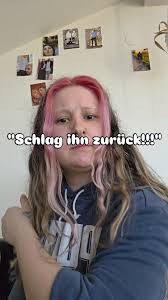 Ich KOTZE 💀💀💀 Wie konnten jahrelang (und immer noch) solche Texte  einfach abgefeiert werden, aber die gleichen Männer sagen bei Ikkimel oder  „Lächel doch mal“ von Shirin David „Boahh voll der Männerh*ss“